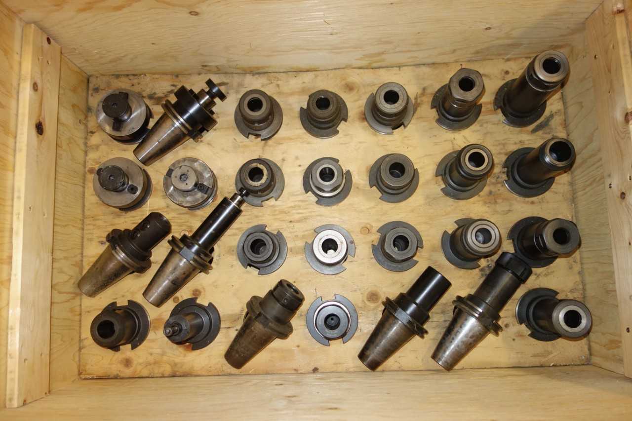 1 PALLET OF ASSORTED CAT 50 TOOL HOLDERS - MACHINING ACCESSORIES & TOOLING