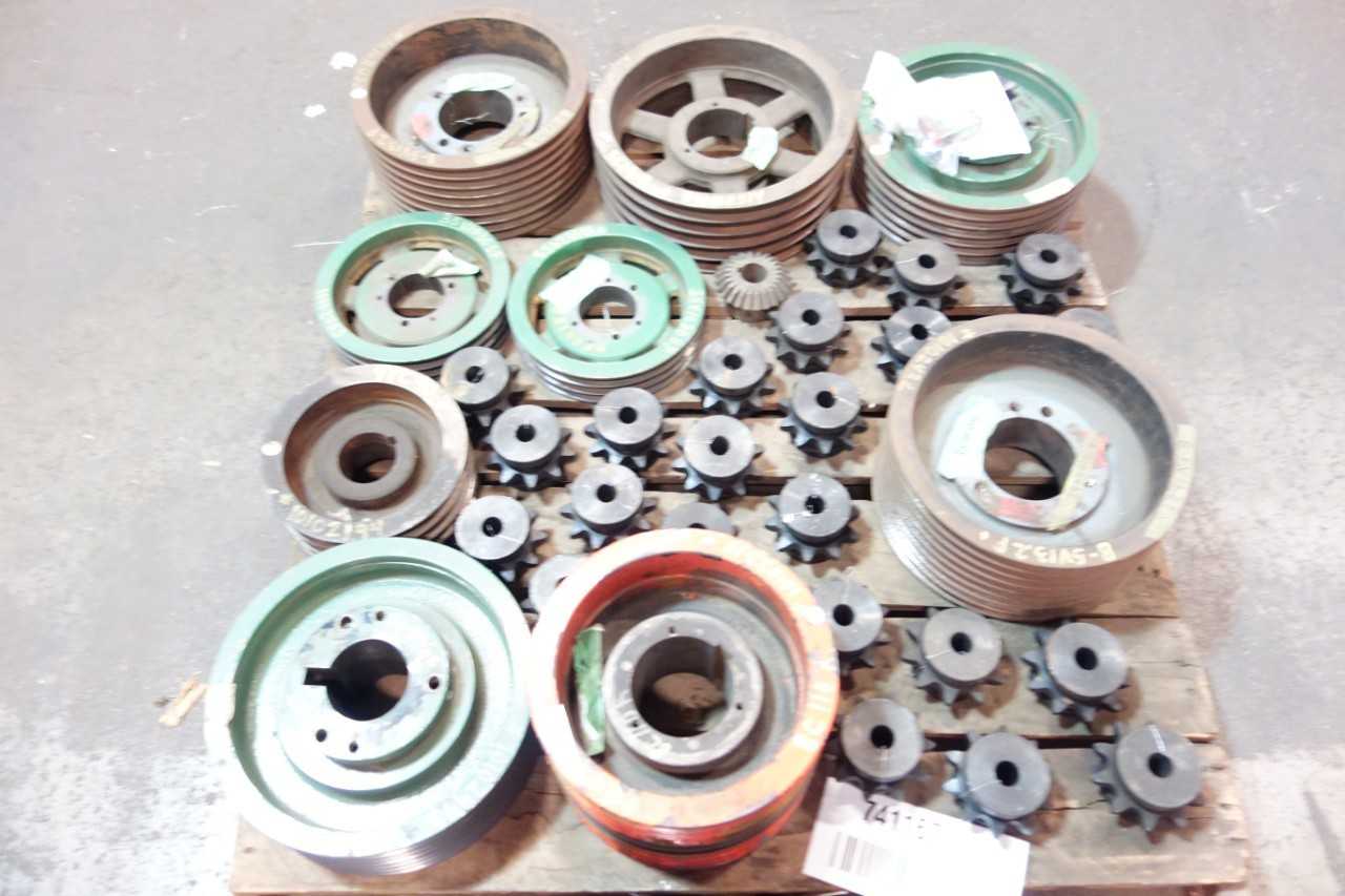 1 PALLET OF ASSORTED SINGLE ROLLER CHAIN SPROCKETS, V- BELT SHEAVES, MITER GEAR- BROWNING, MAUREY - ROLLER CHAIN