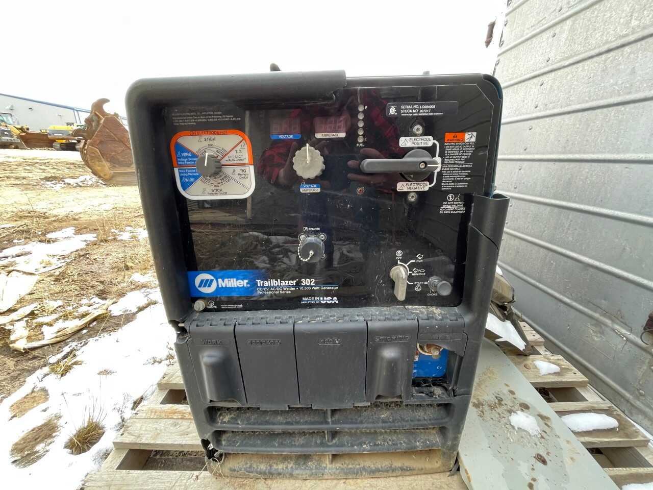 Miller Welder Generator - WELDING EQUIPMENT