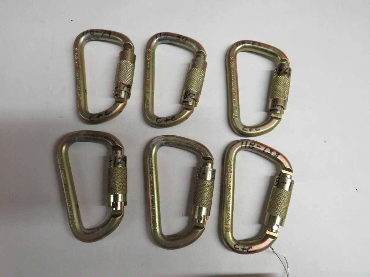 LOT OF 6 CARABINERS Z259.12, 0321, EN362:2004/B, S-958 41KN/9217LBS 09P1 - LIFTING EQUIPMENT