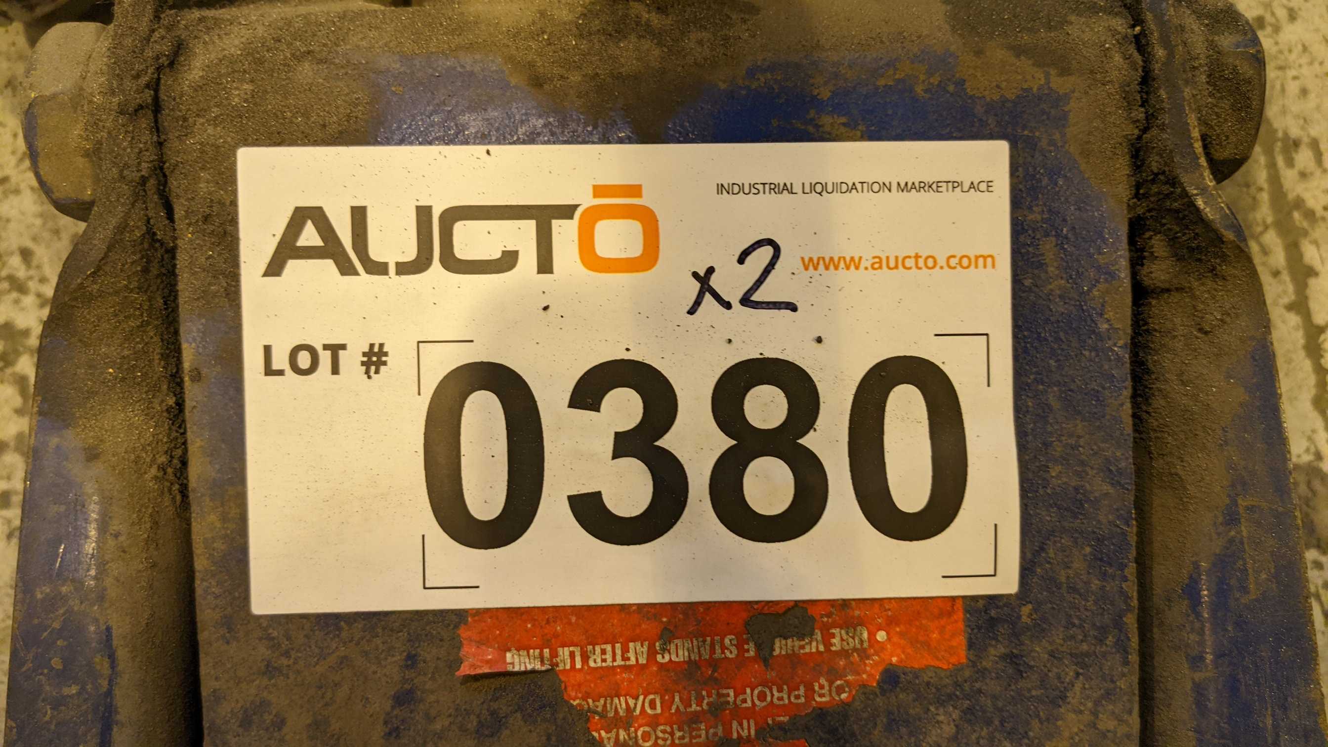 LOT OF 2 JACKS - HYDRAULIC PARTS