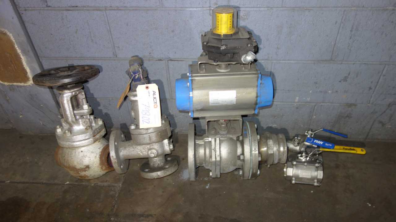 LOT OF 7 ASSORTED VALVES - MISCELLANEOUS