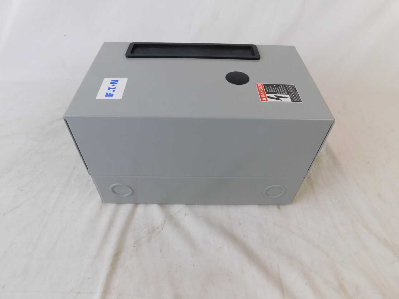Quantity of 3x ECL03B1A4A Enclosed Contactors - CONTACTORS