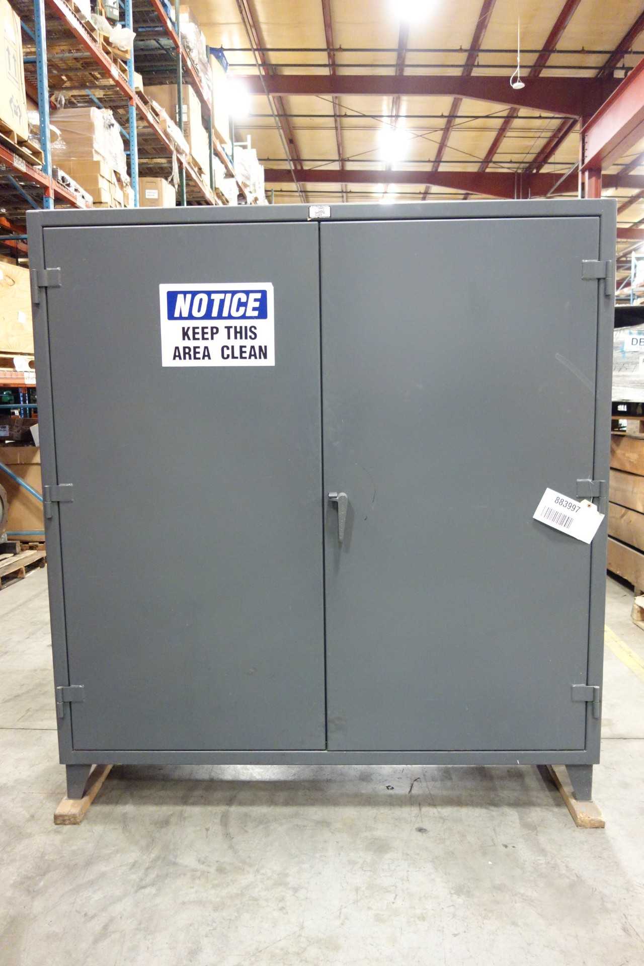 STRONG HOLD HEAVY DUTY CABINET - TOOL STORAGE