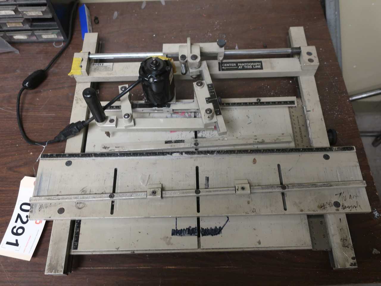 Pantograph engraving machine, with work table and engraving parts/accessories - ENGRAVING MACHINES