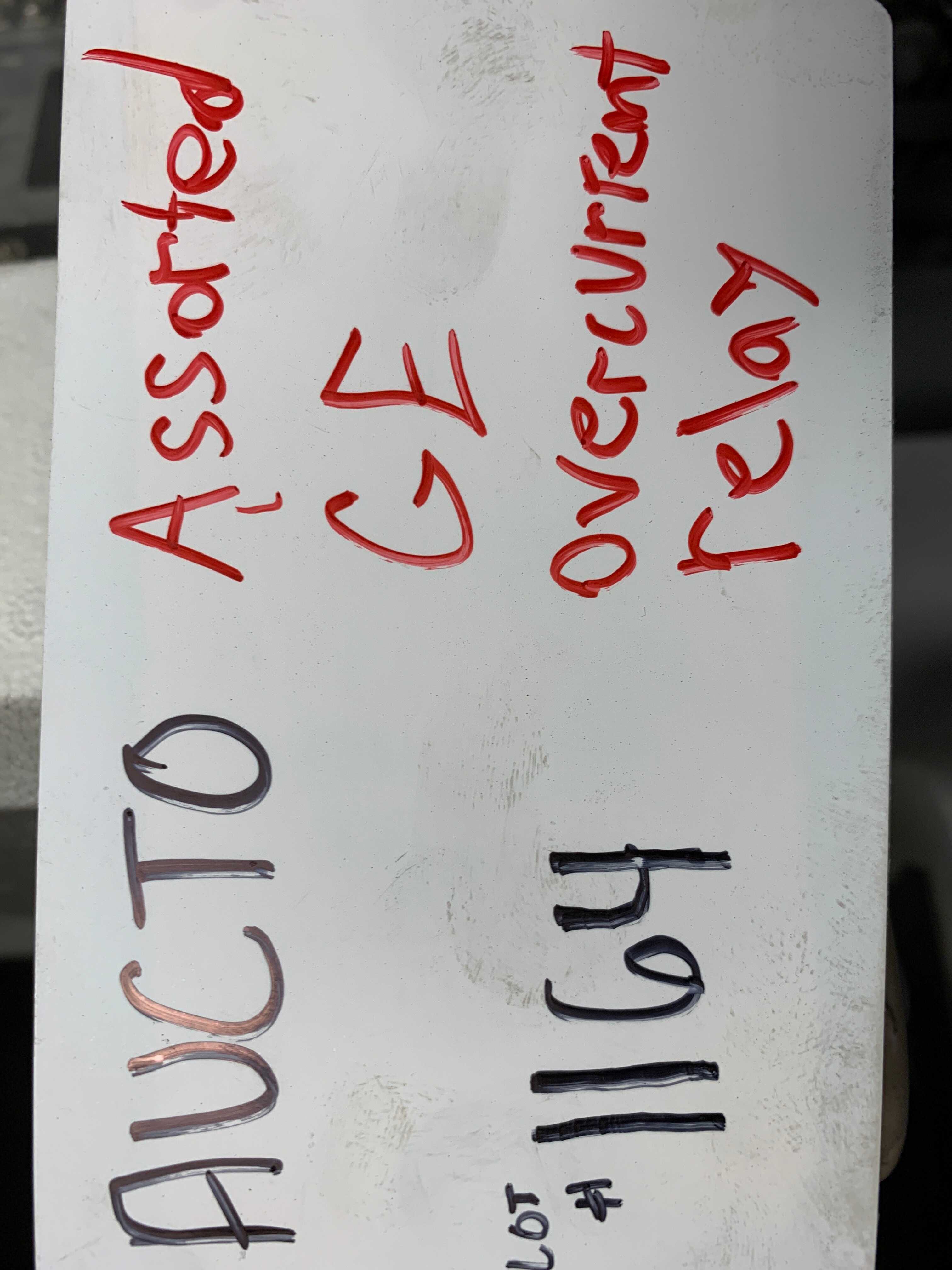 LOT OF RELAYS - ELECTRICAL COMPONENTS