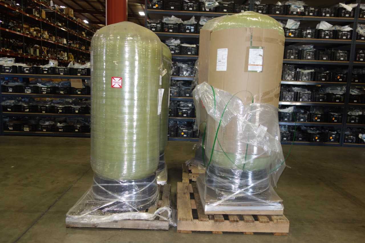 LOT OF 4 PENTAIR WATER FIBERGLASS HOLDING TANKS - PROCESS EQUIPMENT