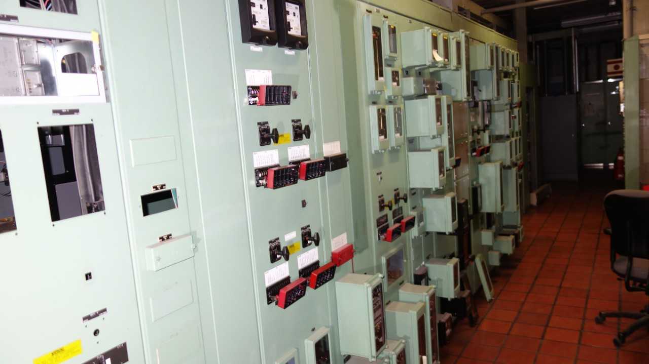 CONTENTS OF ELECTRICAL WALL, ASSORTED RELAYS (DELAYED REMOVAL) - ELECTRICAL COMPONENTS