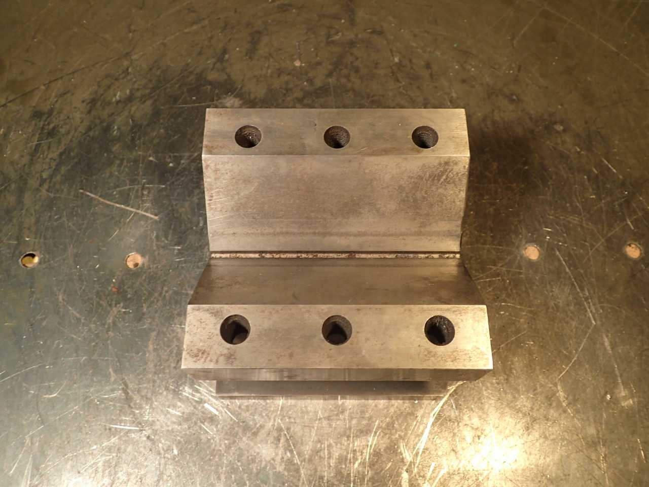 JIF No. 013 Machinist V-Block 2-3/8" Wide Vee 1-1/8" Deep 4-1/8" L x W, 3-1/8" H - HOLEMAKING TOOLS