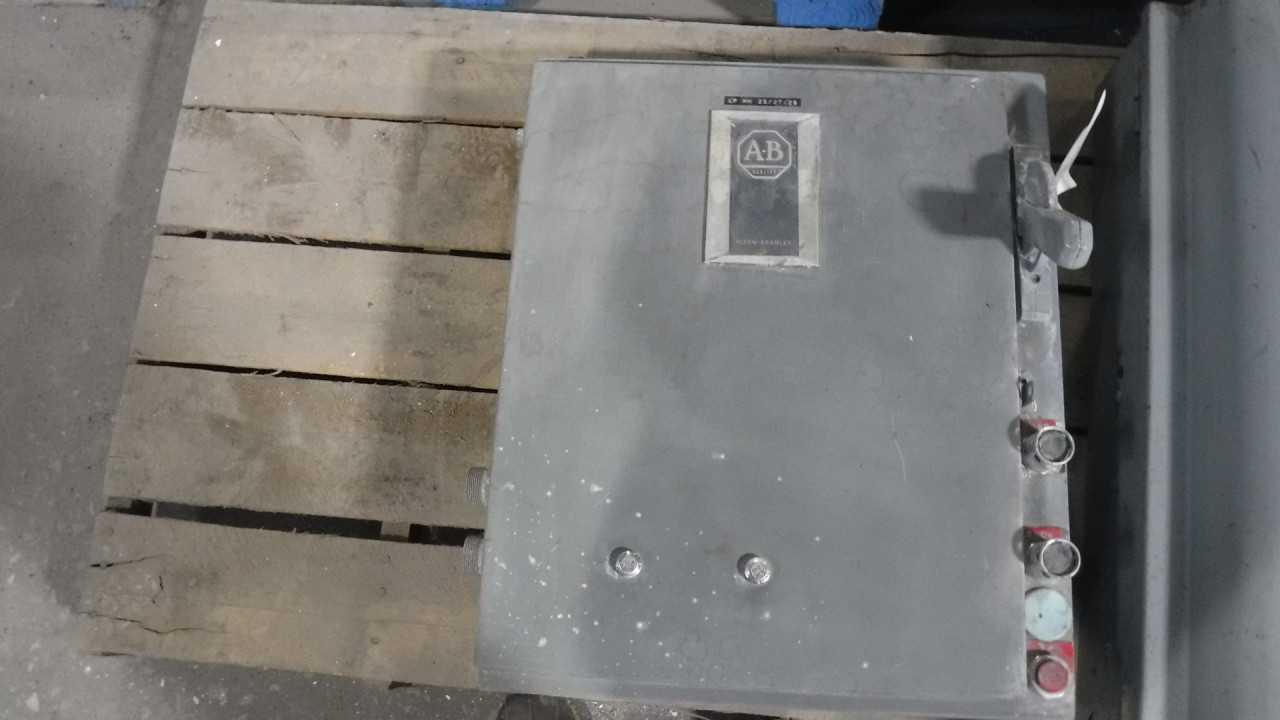 10 HP Allen Bradley Size 1 Starter - DISCONNECT SWITCHES