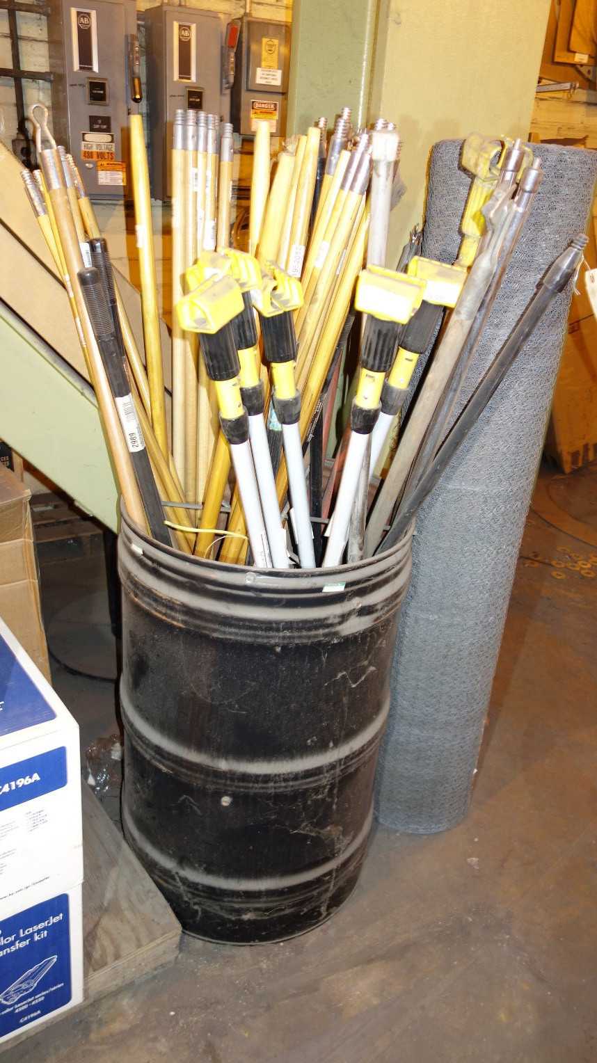 DRUM OF ASSORTED BROOM HANDLES - MISCELLANEOUS