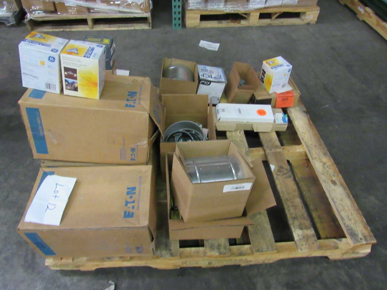 Pallet of 168x Assorted Lights, LEDs, Electrical Conduit/Fittings, Contacts, Tools, & More - LIGHTING
