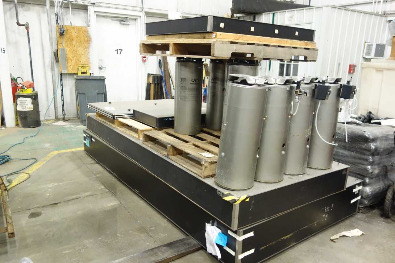 LOT OF NEWPORT HIGH PERFORMANCE SEALED HOLE TABLE TOPS 2 SETS OF PNEUMATIC LEVELING LEGS - MATERIAL HANDLING