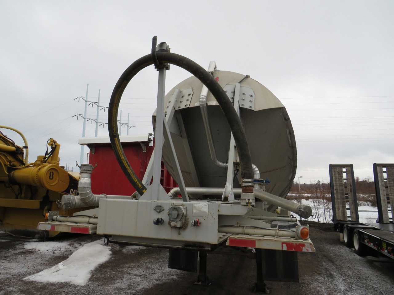 2009 FRUEHAUF DRY ASH TRAILER - TRAILERS