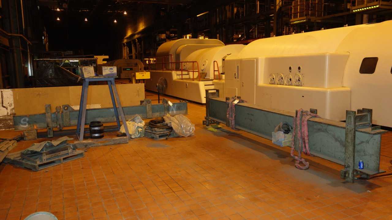 LOT OF 2 ASSORTED STEEL CRANE GIRDER I-BEAM - LIFTING EQUIPMENT