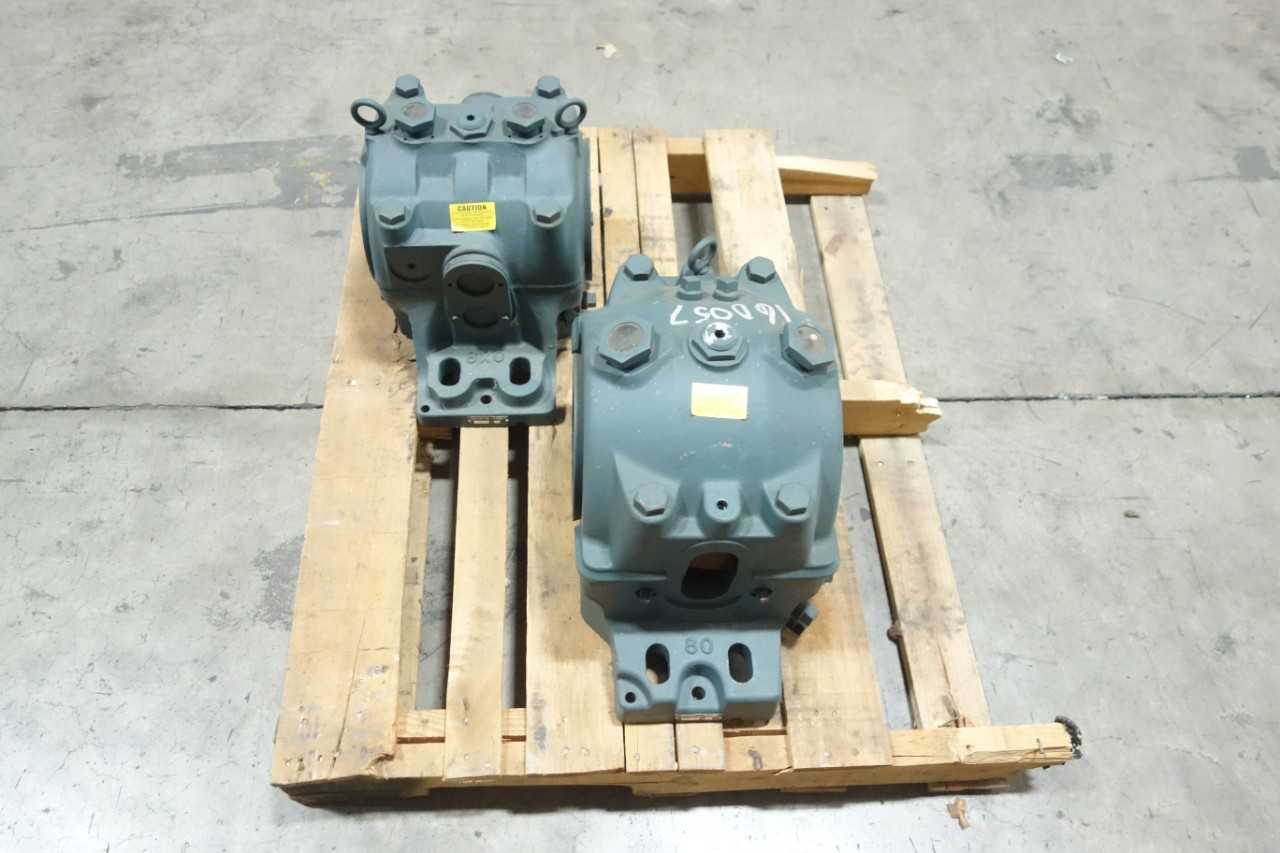 LOT OF 2 DODGE SLEEVOIL BEARING HOUSINGS - BEARINGS