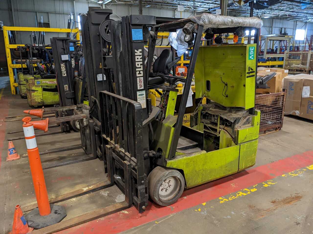 CLARK TM25 4,150-LB CAPACITY ELECTRIC FORKLIFT - FORKLIFTS