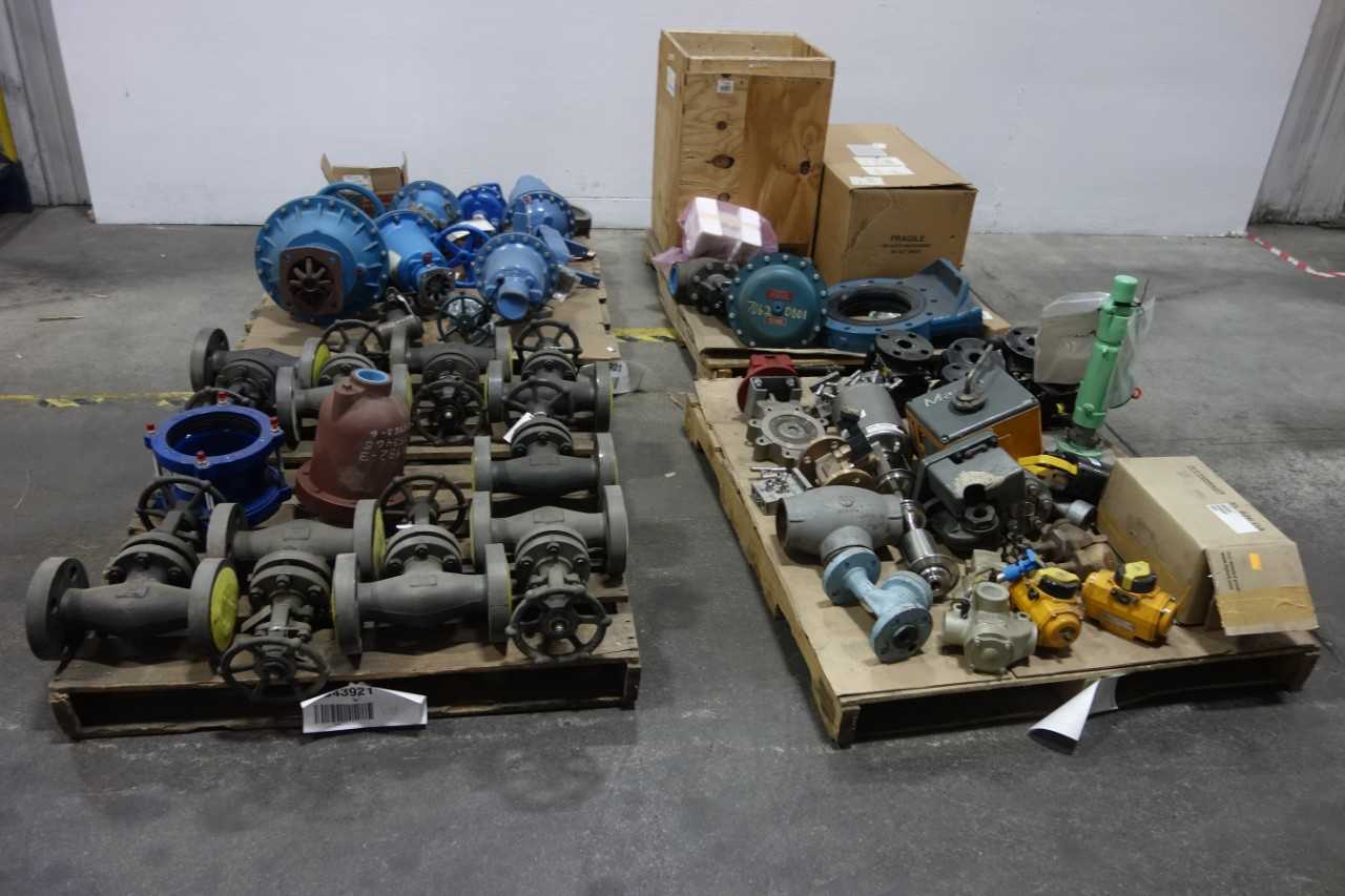 4 PALLETS OF ASSORTED VALVES AND VALVE ACCESSORIES - VALVES
