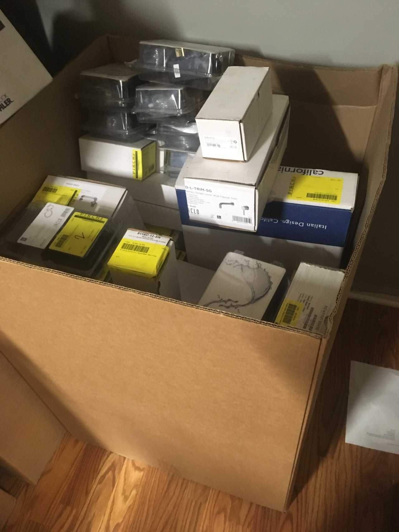 New Assorted Lot of Plumbing Fixtures, Sinks, Faucets, Drains, Tubs & Range-Hood (101 Items) - MISCELLANEOUS