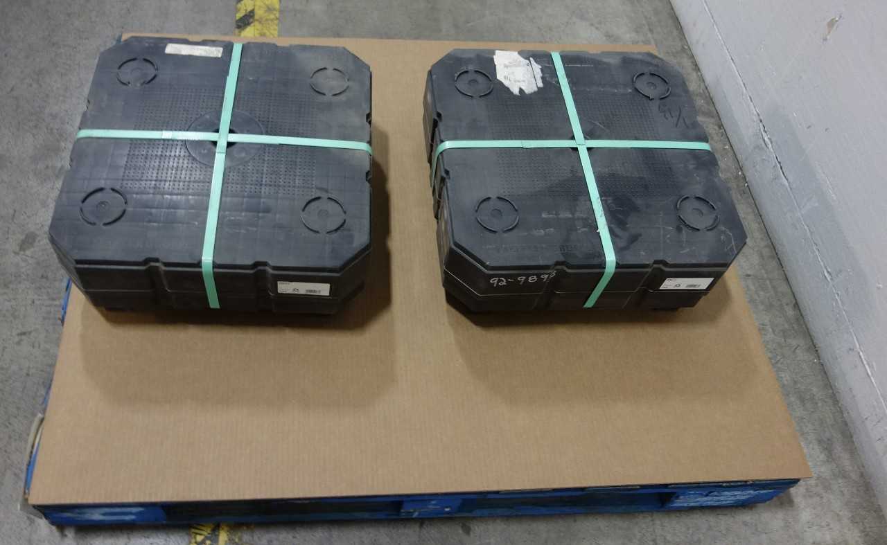 LOT OF 2 FAG BEARINGS - BEARINGS