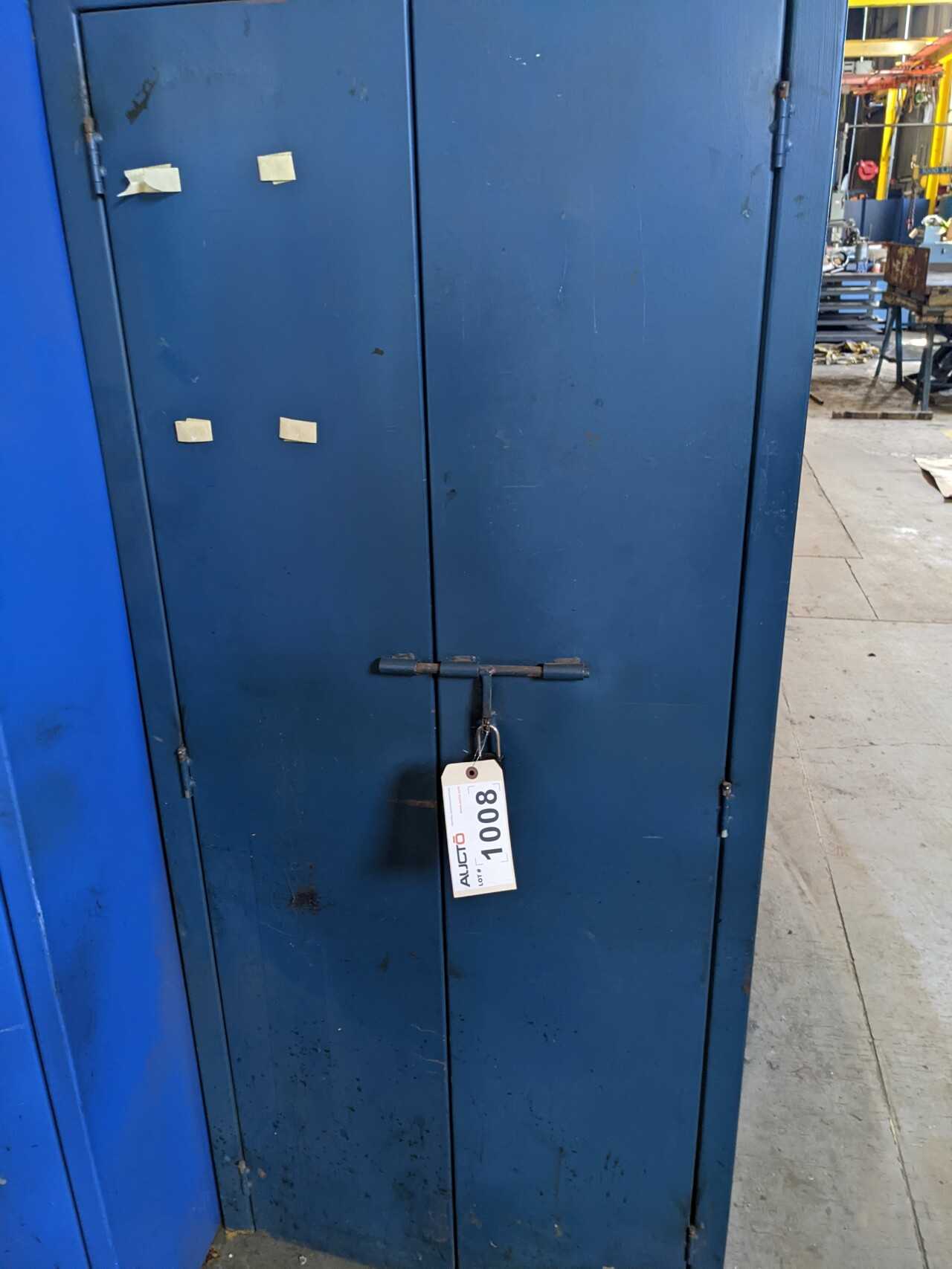 7 DRAWER TOOL CABINET LOCKER WITH CONTENTS, ASSORTED TOOLS, HAMMERS, SOCKETS, SCREWDRIVERS - TOOL STORAGE