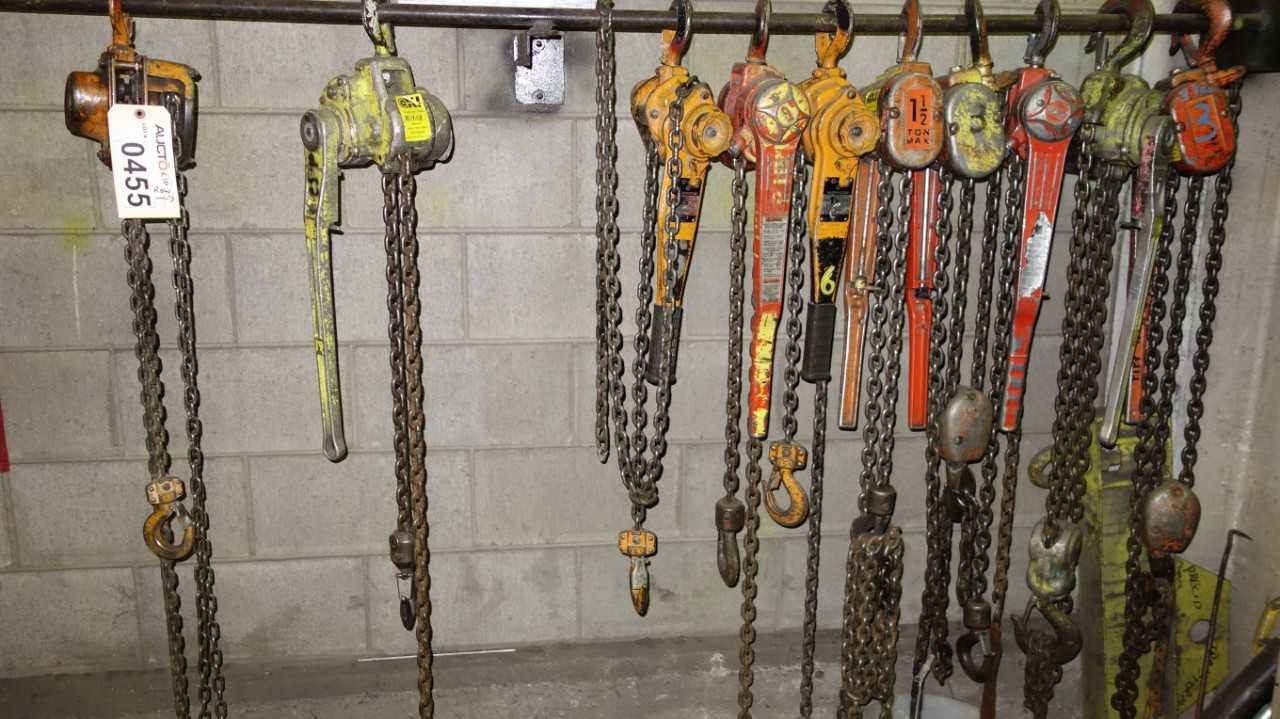 ASSORTED LOT OF MANUAL CHAIN HOISTS HARRINGTON 1-1/2 TON TO 3 TON - LIFTING EQUIPMENT