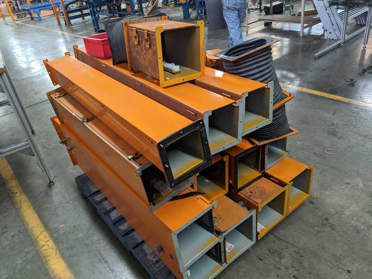 Lot of Rigid Conduit / Wireway Troughs - ELECTRIC POWER TOOLS Lot of Rigid Conduit / Wireway Troughs - ELECTRIC POWER TOOLS
