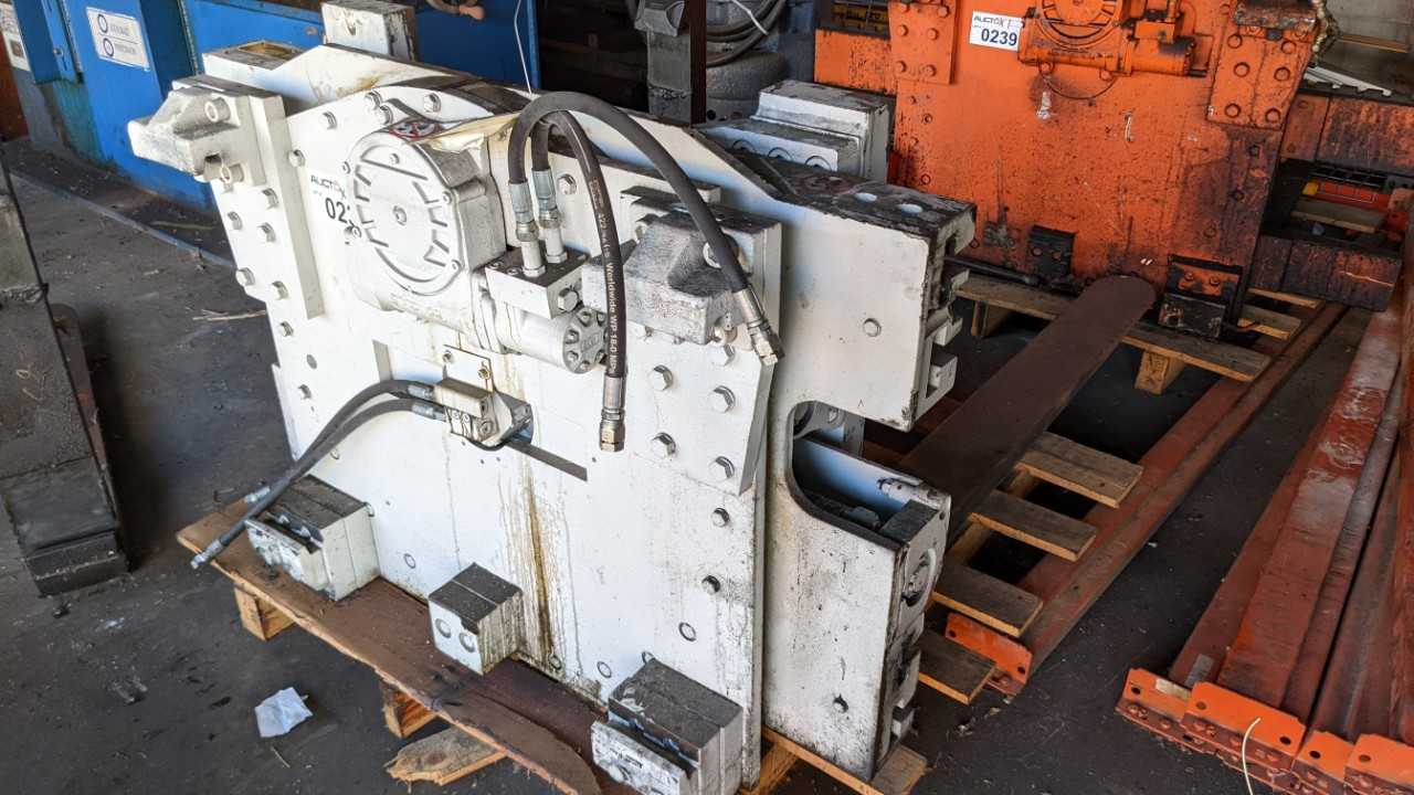 Cascade Lift truck attachment carriage + fork clamp-Revolving - LIFTING ATTACHMENTS Cascade Lift truck attachment carriage + fork clamp-Revolving - LIFTING ATTACHMENTS