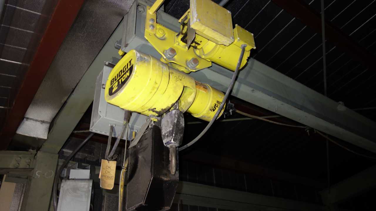 LOT OF 2 BUDGIT 2 TON ELECTRIC CHAIN HOIST 1/2HP 460V - LIFTING EQUIPMENT