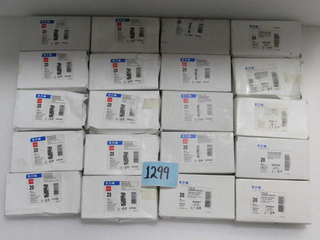 LOT OF EATON RESIDENTAL BREAKERS - MISCELLANEOUS