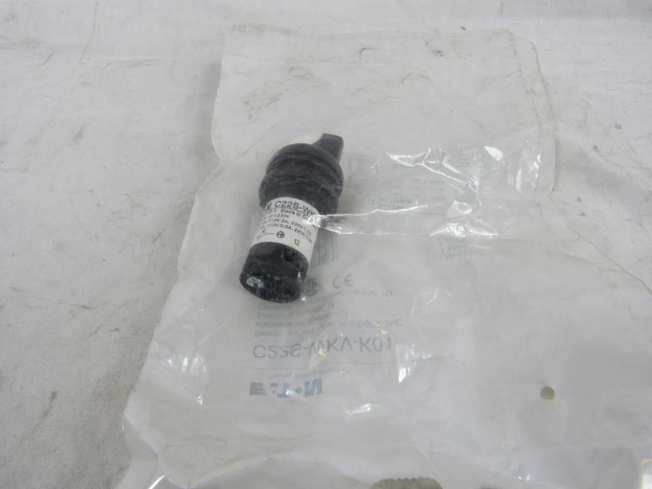 Quantity of 38x C22S-WKV-K01 Selector Switches - ELECTRICAL COMPONENTS