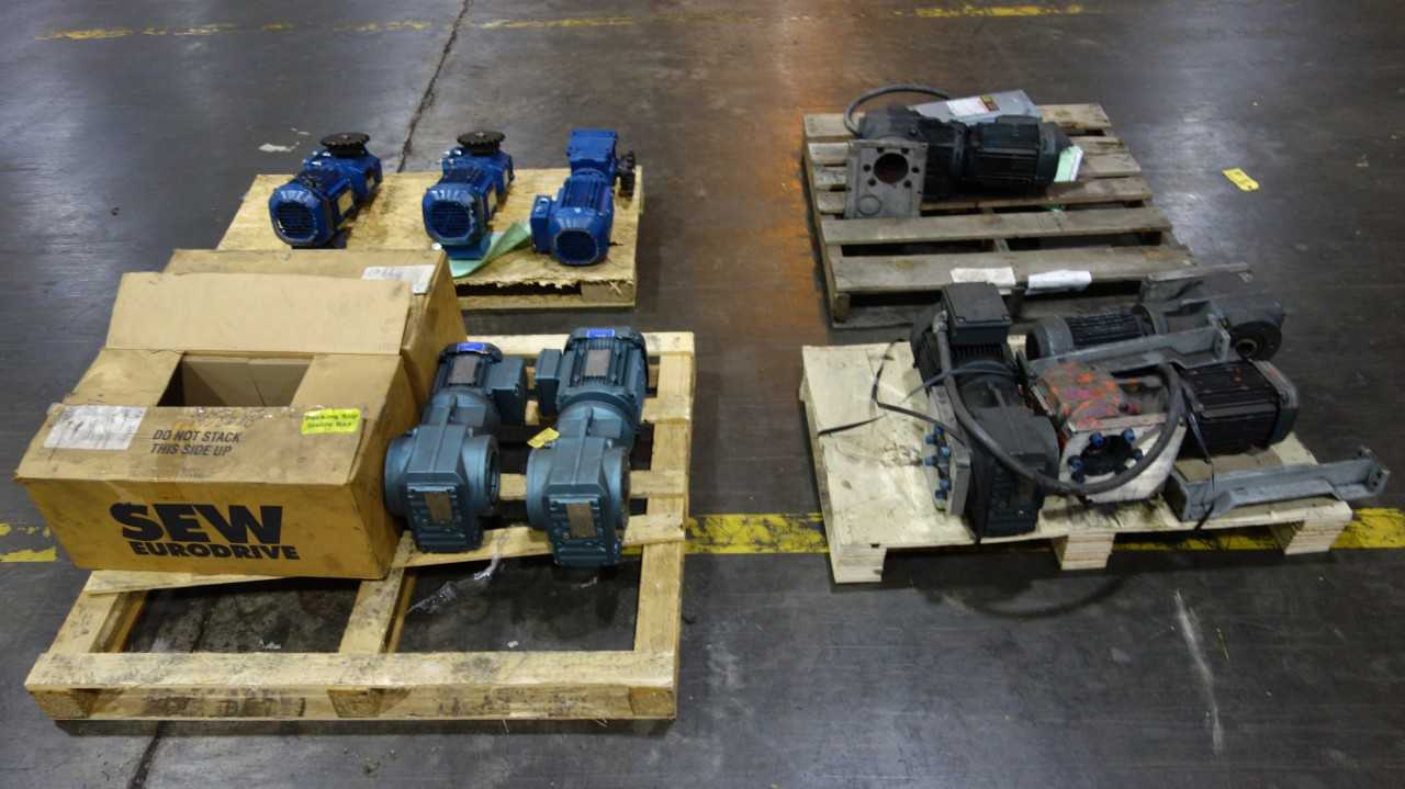 4 PALLETS OF ASSORTED SEW EURODRIVE 1HP 230/460V-AC GEAR MOTORS - ELECTRIC MOTORS