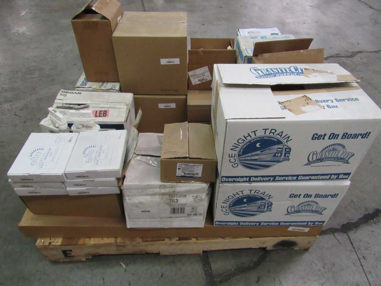Pallet of 67x Assorted Electric Fans, Heaters, Lights, LEDs, Fittings & Relays - LIGHTING