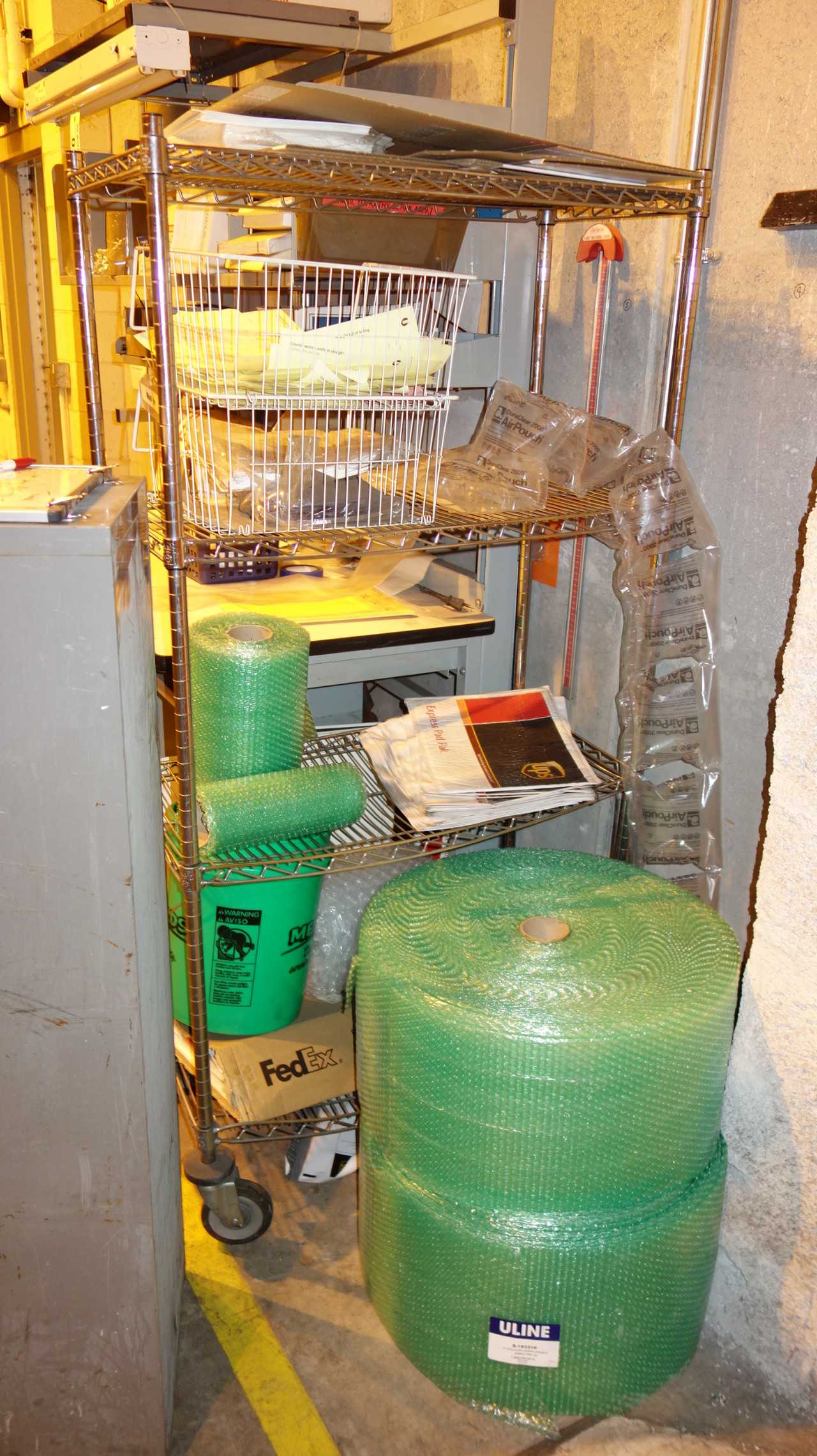 INDUSTRIAL PACKING AND SHIPPING STATION - MACHINING ACCESSORIES & TOOLING