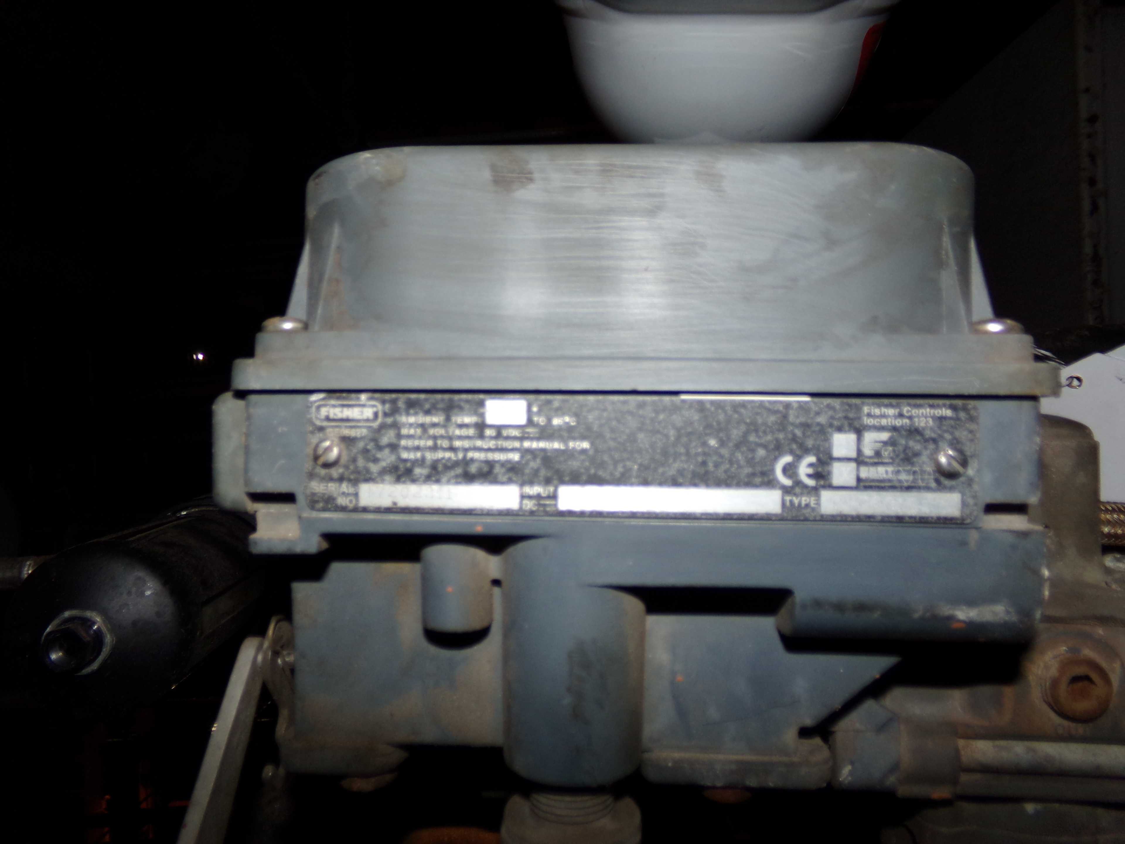 2002 FISHER CONTROLS DVC6010 FIELDVUE POSITIONER - CONTROL VALVE