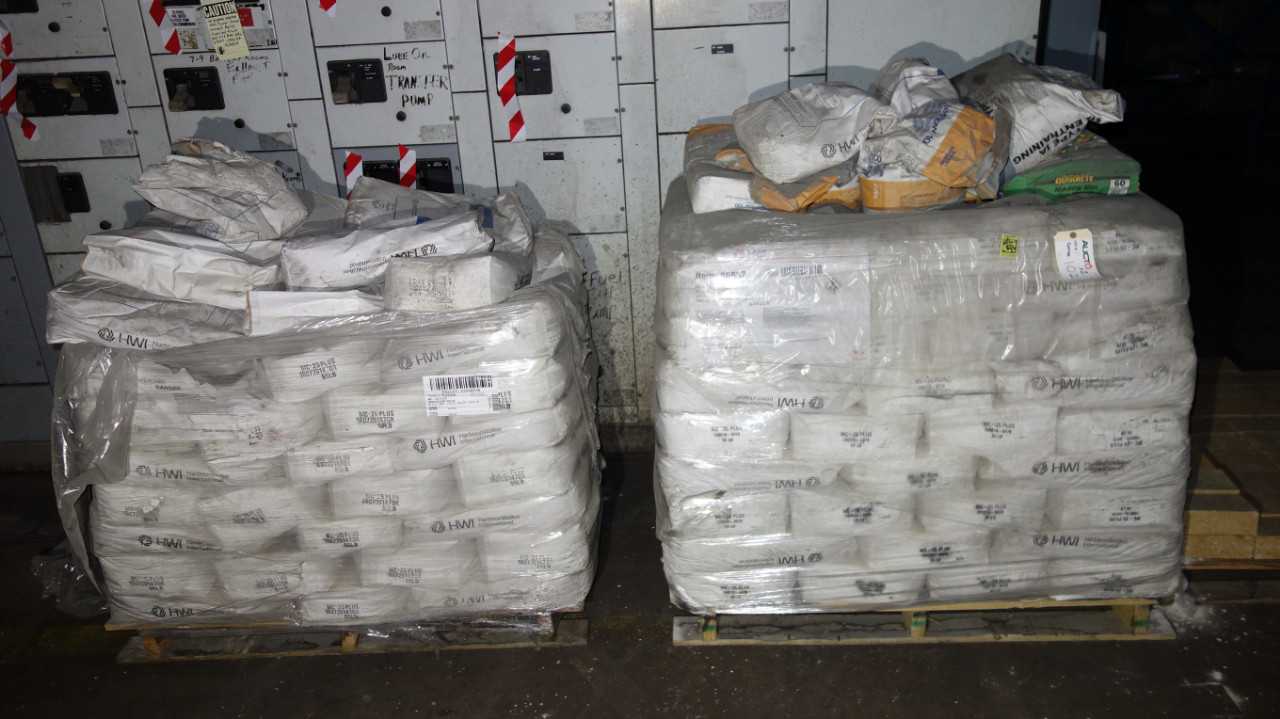 LOT OF 2 PALLETS HWI REFRACTORY MORTARY - ELECTRIC POWER TOOLS