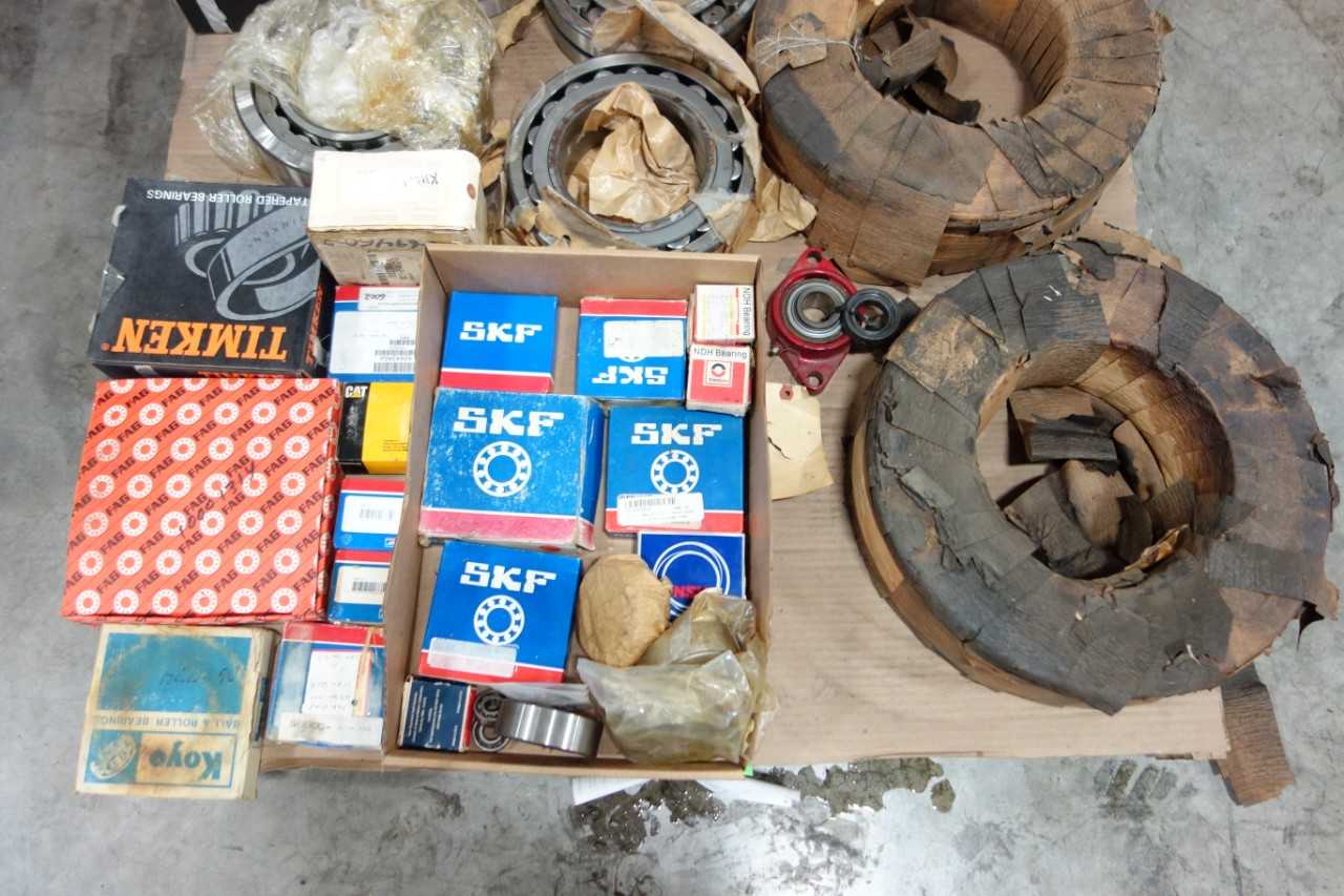 1 PALLET OF ASSORTED BEARINGS - BEARINGS