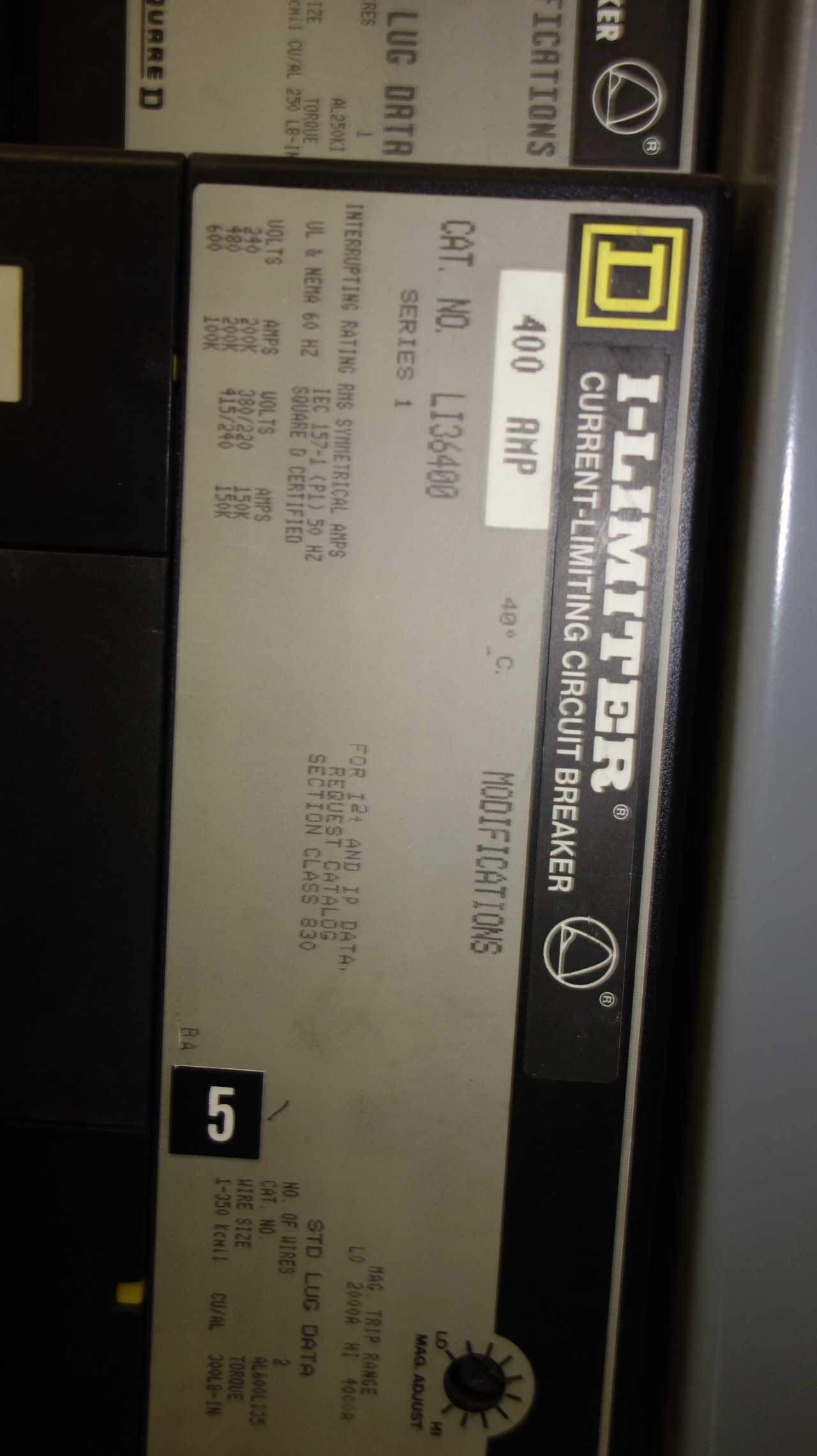 2X VERTICAL SECTIONS OF SQUARE D I-LIMITER BREAKERS - SWITCHGEAR