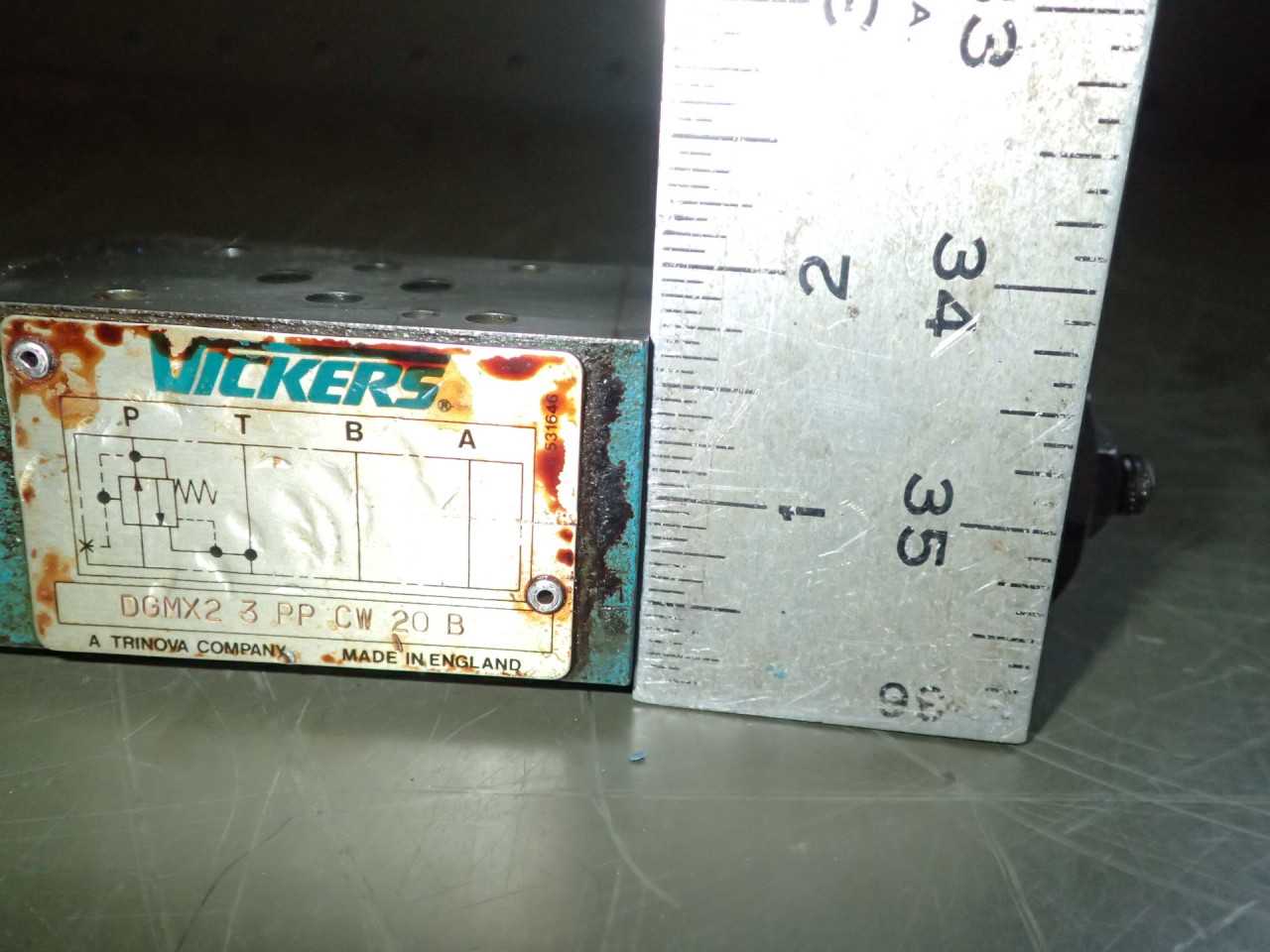 Vickers DGMX2-3-PP-CW-20-B, System Stak, Pressure Reducing Valve - VALVES