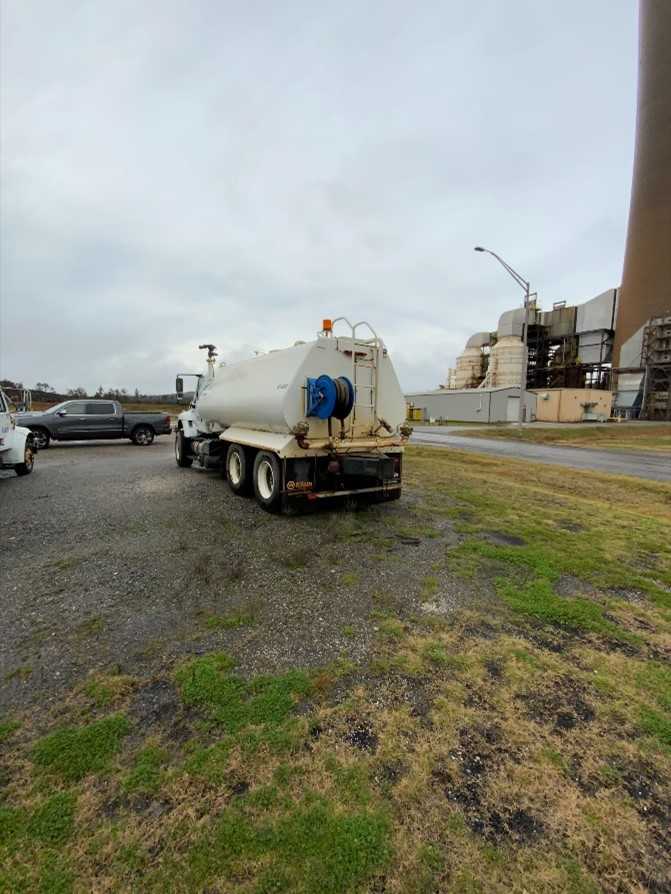 2016 International Water Truck - HYDRO EXCAVATOR TRUCKS