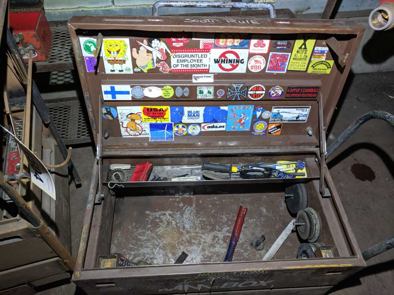 LOT OF 2 JOB BOXES WITH TOOL BOXES AND TOOLS - ELECTRIC POWER TOOLS