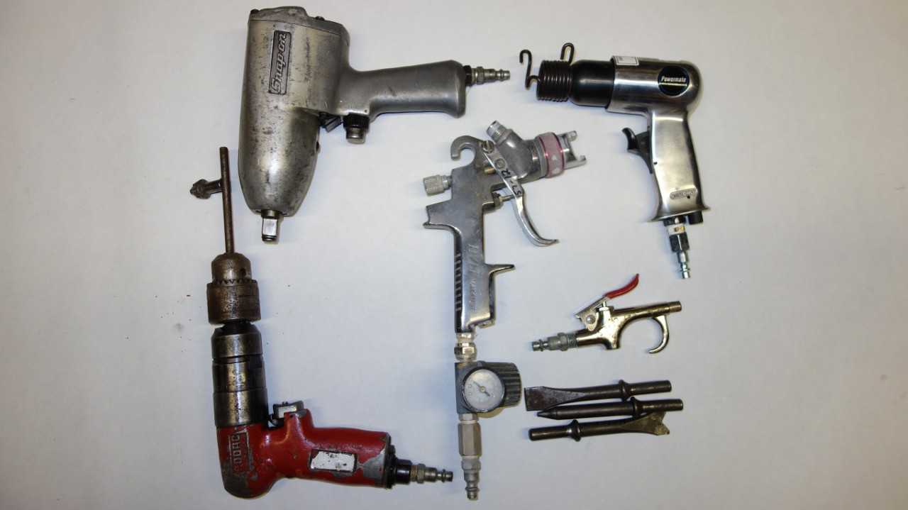 LOT OF 5 ASSORTED PNEUMATIC AIR GUNS - PNEUMATIC POWER TOOL