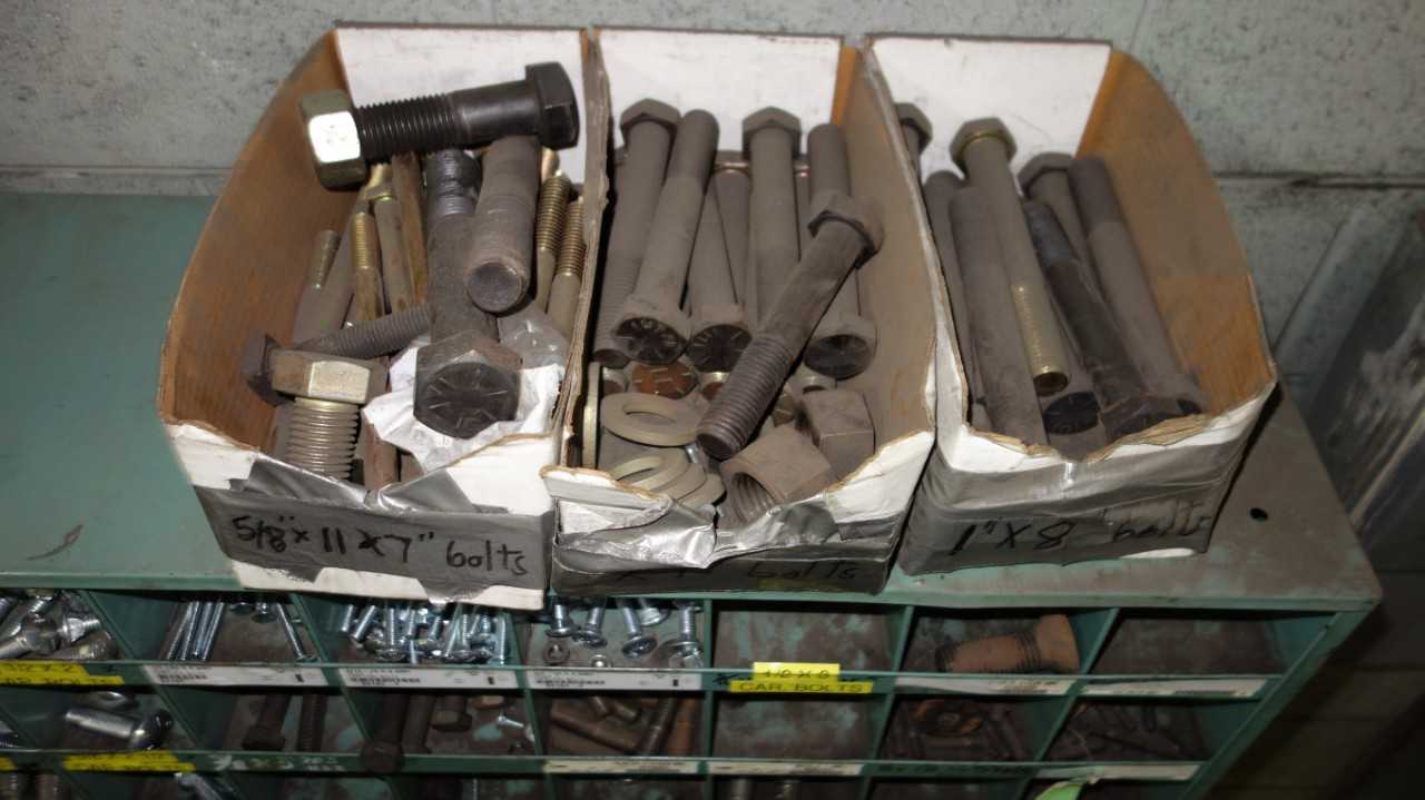 ASSORTED PIGON HOLE CABINET W/ NUTS AND BOLTS - TOOL STORAGE