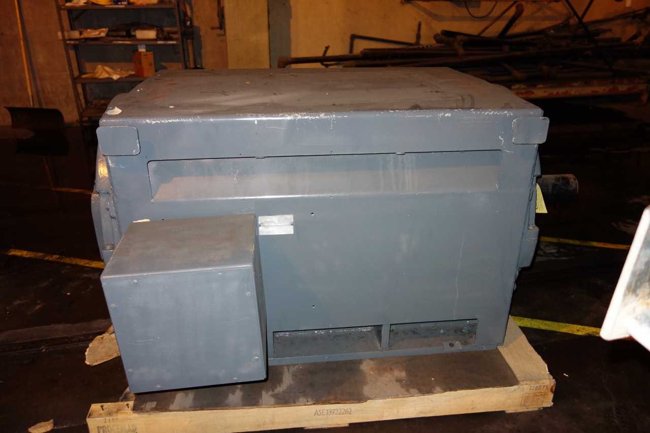 GE SK830967A4 700HP 2400V-AC 880RPM 8309S ELECTRIC MOTOR - ELECTRIC MOTORS