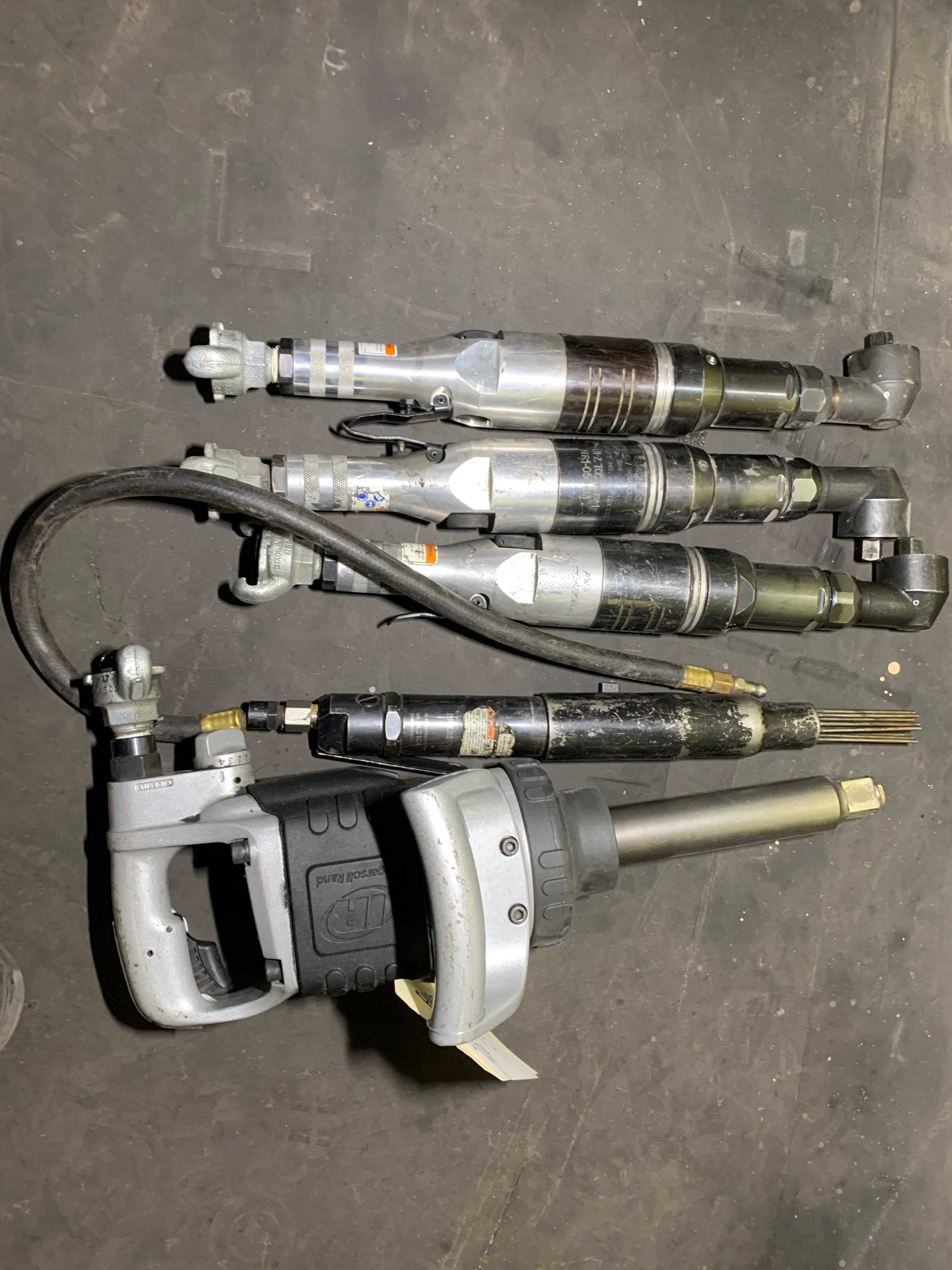 LOT OF FIVE ASSORTED INGERSOLL RAND TOOLS - PNEUMATIC POWER TOOL