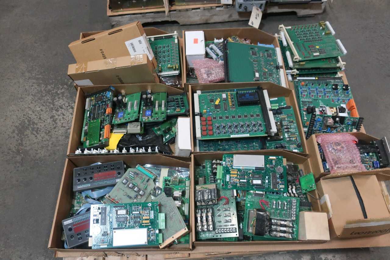 2 PALLETS OF ASSORTED ELECTRICAL CIRCUIT BOARDS, CONTROLLERS, RELAY MODULE, AMP CONTROLLER, TRANSFER LOGIC CONTROLLERS- HARDY INSTRUMENTS, SCIENTECH, FUJITSU, GOULD, BECKWITH, MITSUBISHI - AUTOMATION & CONTROLS