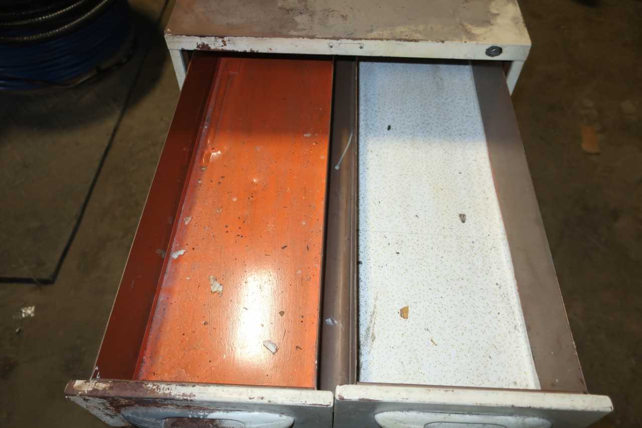 5 SHELF STEEL CABINET - TOOL STORAGE