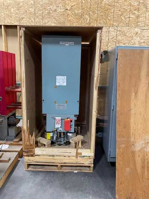 1978 Siemens Allis-Chalmers MA-250C1 High Voltage Ruptair Power Circuit Breaker - packaged in crate - CIRCUIT BREAKERS