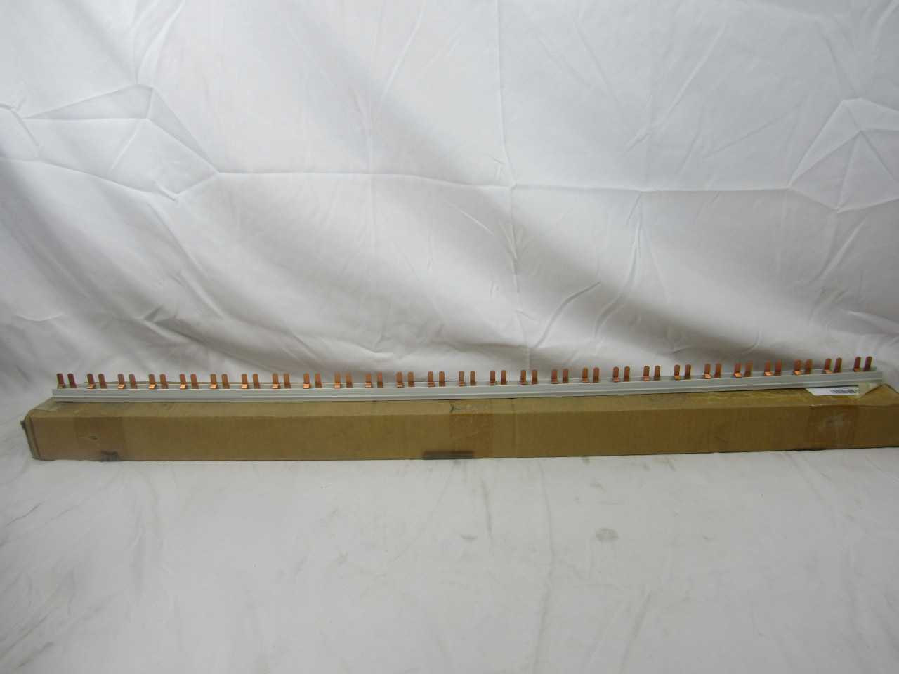 (29) Bachmann 20106 DIN Rail Accy Busbar 2P - INDUSTRIAL PARTS