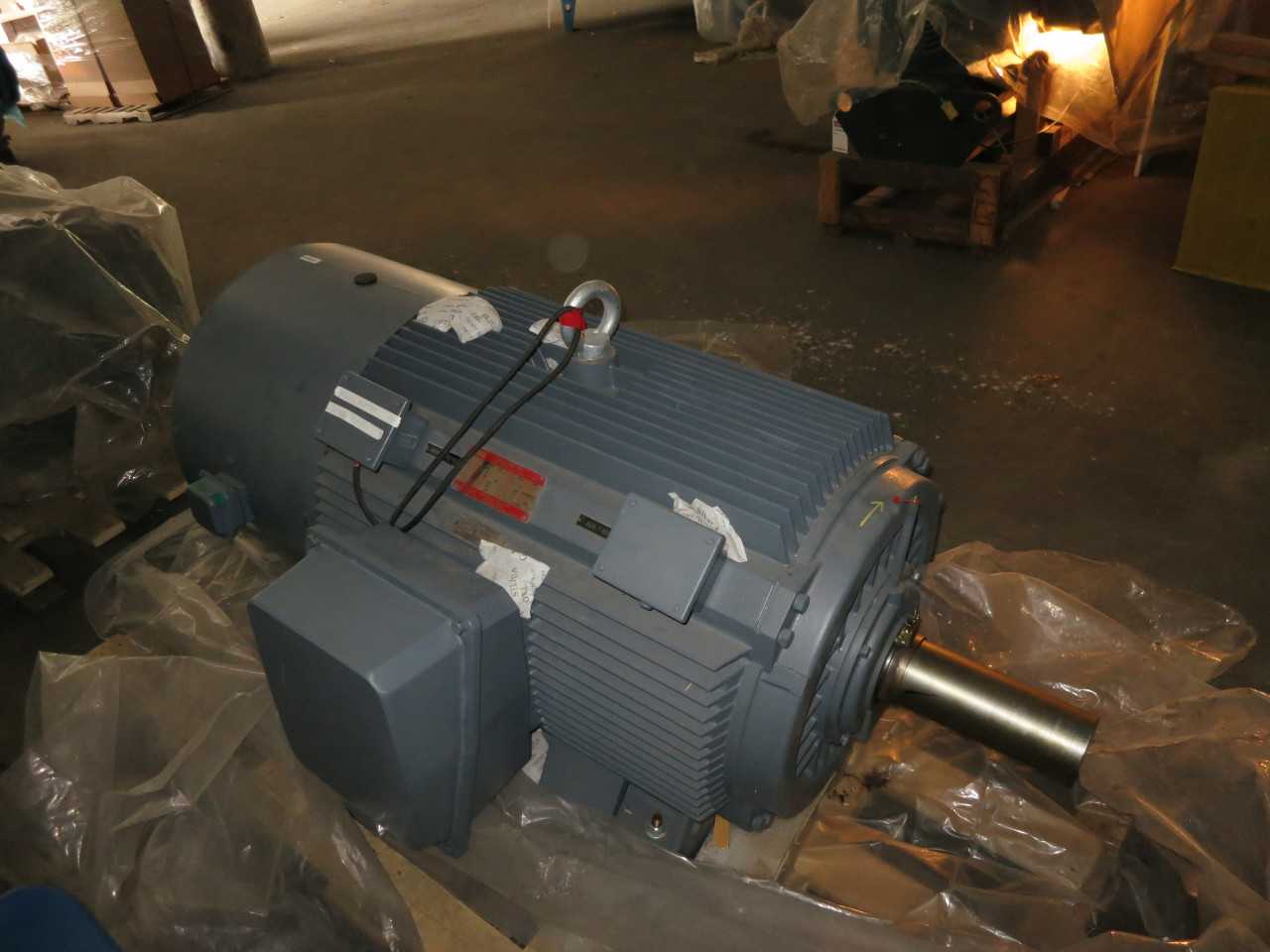 Unused Belt Conveyor System with Gundlach Crusher, Apron Feeder & 48IN Width Belt (48X800) - PALLET JACKS